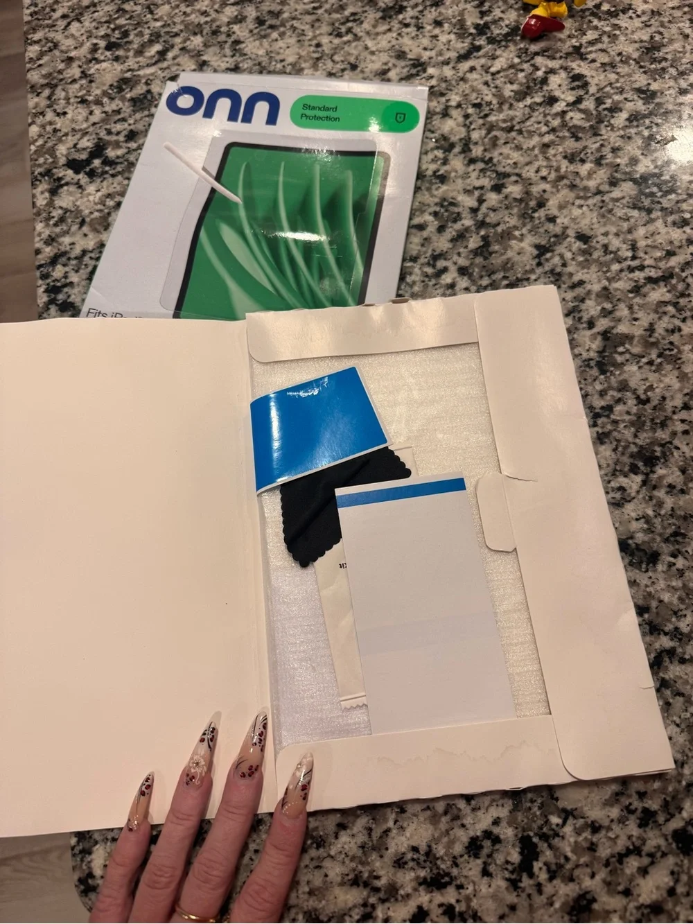 On Running Green Paper-Feel Glass Screen Protector for iPad 11